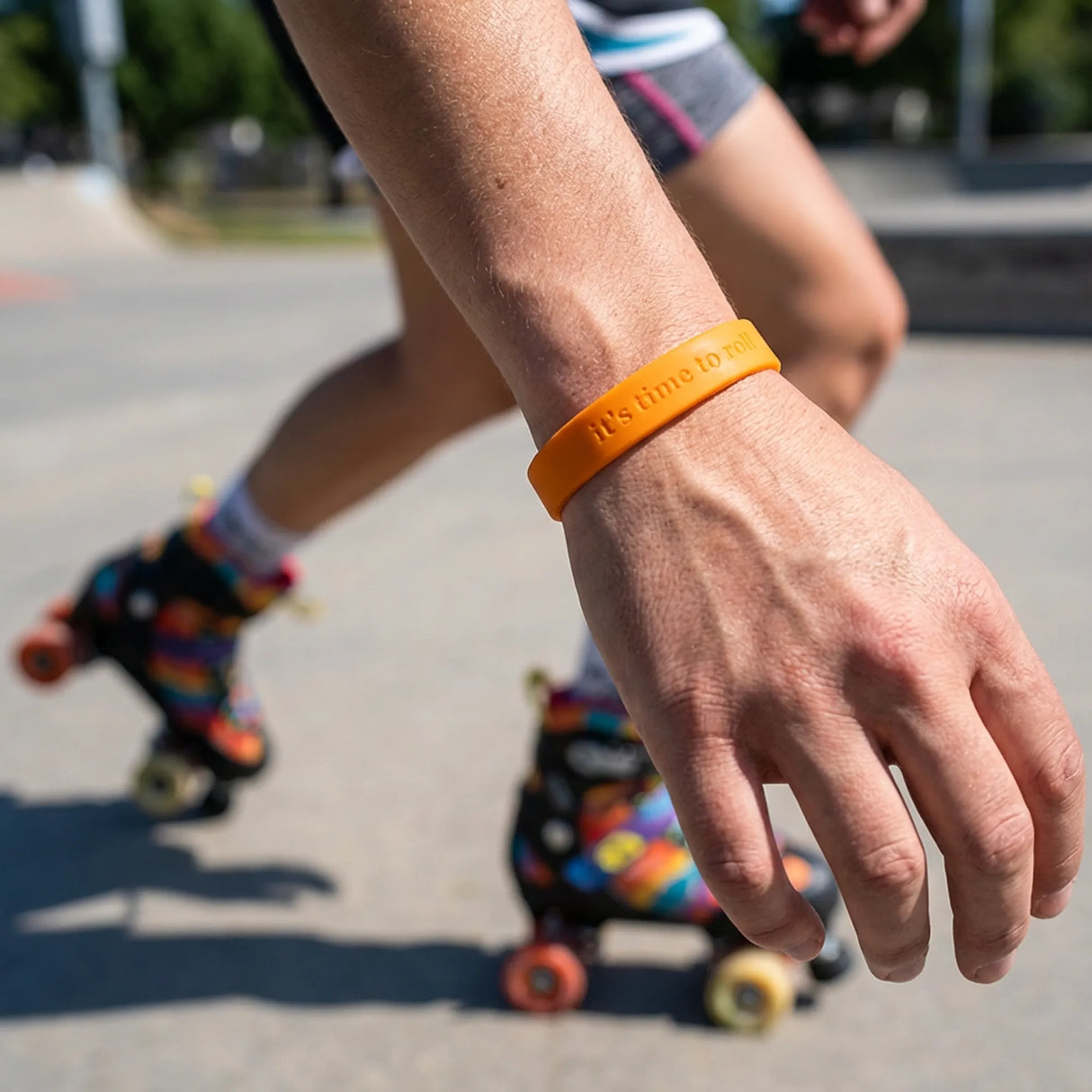 SKA200602/Orange CHAYA Bracelet | Orange | Armband für das Roller Skating Armband bracelet schmuck juwelery accessories zubehör bänder passion roller skating rollschuhlaufen rollschuhe quad skates roller skates skamidan weil am rhein deutschland lörrach freiburg basel skamidan skateshop