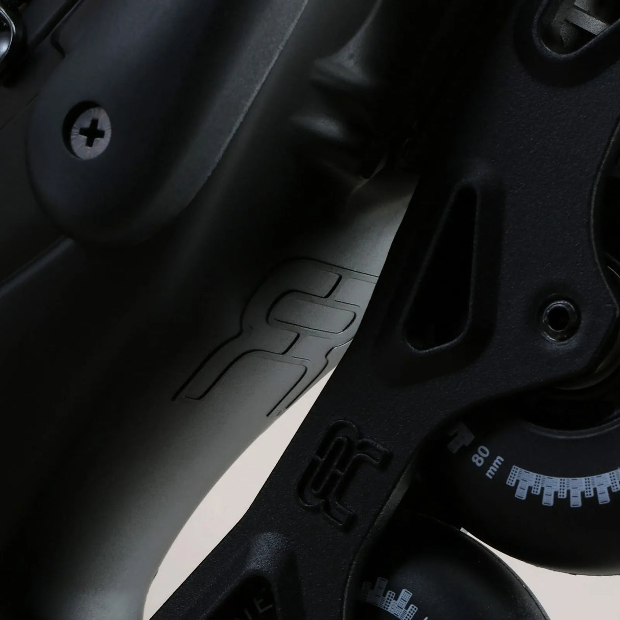 SKA24FRSK-FR380-BK FR Skates FR3 80 – Black 2025 Edition | 165mm Dual Point Mounting | Slalom Skates | Urban & Freestyle Inlineskates Freestyle Slalom Skates Freestyle & Urban Inlineskates Fitness Inlineskates Inlineskates Sport Inline Skates Rollerblades Urban Inline Skating Urban Inline Skating Freeskates Trainng Skates Strecken Skates Trinity Skates Einsteiger Beginner Inlineskates Inliner Fitness Inliner City Skates Fitness Inliner Sport Skates Sport Inliner Rollerblades Rollerblading Lörrach Freiburg B