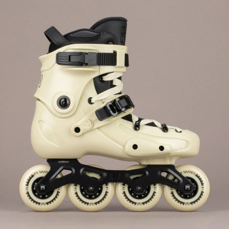 SKA25FRSK-FR380-SD FR Skates FR3 80 – Sand 2026 Edition | 165mm Dual Point Mounting | Slalom Skates | Urban & Freestyle Inlineskates Freestyle Slalom Skates Freestyle & Urban Inlineskates Fitness Inlineskates Inlineskates Sport Inline Skates Rollerblades Urban Inline Skating Urban Inline Skating Freeskates Trainng Skates Strecken Skates Trinity Skates Einsteiger Beginner Inlineskates Inliner Fitness Inliner City Skates Fitness Inliner Sport Skates Sport Inliner Rollerblades Rollerblading Lörrach Freiburg Ba