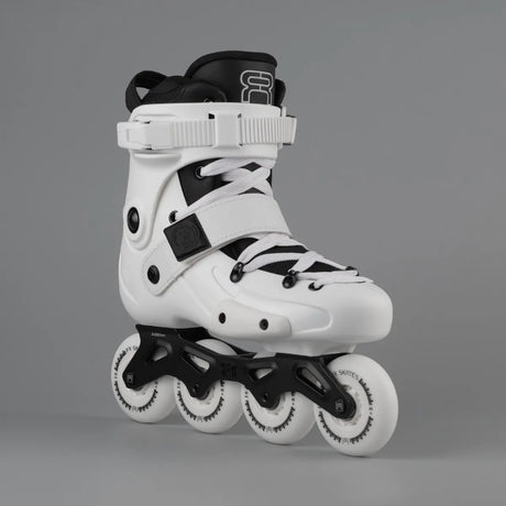 SKA25FRSK-FRX80-WH FR Skates FRX 80 – White 2025 Edition | 165mm Dual Point Mounting | Slalom Skates | Urban & Freestyle Inlineskates Freestyle Slalom Skates Freestyle & Urban Inlineskates Fitness Inlineskates Inlineskates Sport Inline Skates Rollerblades Urban Inline Skating Urban Inline Skating Freeskates Trainng Skates Strecken Skates Trinity Skates Einsteiger Beginner Inlineskates Inliner Fitness Inliner City Skates Fitness Inliner Sport Skates Sport Inliner Rollerblades Rollerblading Lörrach Freiburg B