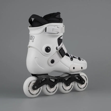 SKA25FRSK-FRX80-WH FR Skates FRX 80 – White 2025 Edition | 165mm Dual Point Mounting | Slalom Skates | Urban & Freestyle Inlineskates Freestyle Slalom Skates Freestyle & Urban Inlineskates Fitness Inlineskates Inlineskates Sport Inline Skates Rollerblades Urban Inline Skating Urban Inline Skating Freeskates Trainng Skates Strecken Skates Trinity Skates Einsteiger Beginner Inlineskates Inliner Fitness Inliner City Skates Fitness Inliner Sport Skates Sport Inliner Rollerblades Rollerblading Lörrach Freiburg B