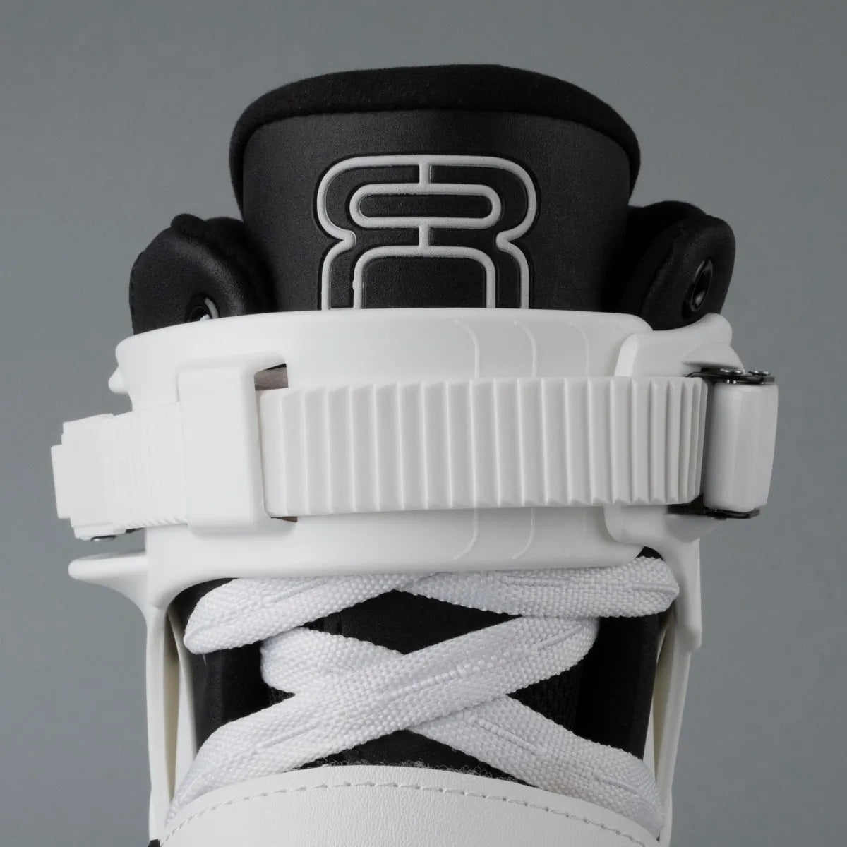 SKA25FRSK-FRX80-WH FR Skates FRX 80 – White 2025 Edition | 165mm Dual Point Mounting | Slalom Skates | Urban & Freestyle Inlineskates Freestyle Slalom Skates Freestyle & Urban Inlineskates Fitness Inlineskates Inlineskates Sport Inline Skates Rollerblades Urban Inline Skating Urban Inline Skating Freeskates Trainng Skates Strecken Skates Trinity Skates Einsteiger Beginner Inlineskates Inliner Fitness Inliner City Skates Fitness Inliner Sport Skates Sport Inliner Rollerblades Rollerblading Lörrach Freiburg B