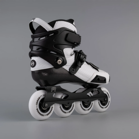 SKA25FRSK-SPIN-WH FR Skates FR Spin – White 2025 Edition | 165mm Dual Point Mounting | Slalom Skates | Urban & Freestyle Inlineskates Freeskates inline trick skaten Urban Inlineskates Freestyle Inlineskates Free Skates Slalom Skates Freestyle Inlineskates Freestyle Rollerblades Slalom Blades Urban Inlineskates Freeskates Fitness Inlineskates Inlineskates Sport Inline Skates Rollerblades Urban Inline Skating Urban Inline Skating Freeskates Trainng Skates Strecken Skates Trinity Skates Einsteiger Beginner Inl