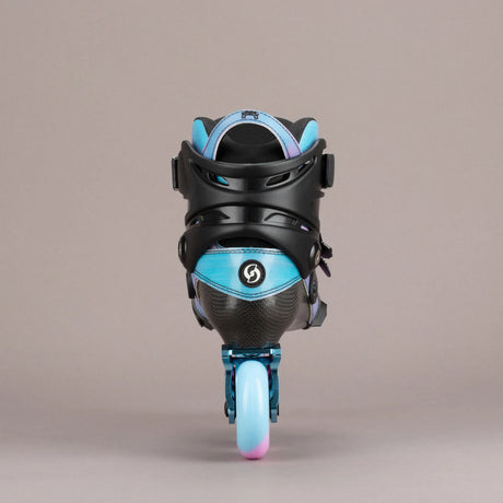 SKA25FRSK-SPINJI-HBL FR Skates FR Spin JI - Holo Blue | 3er Größen | High Performance Freestyle Slalom Inlineskates für Kinder Skates Freeride Freeskates inline trick skaten Urban Inlineskates Freestyle Inlineskates Free Skates Slalom Skates Freestyle Inlineskates Freestyle Rollerblades Slalom Blades Urban Inlineskates Freeskates Fitness Inlineskates Inlineskates Sport Inline Skates Rollerblades Urban Inline Skating Urban Inline Skating Freeskates Trainng Skates Strecken Skates Trinity Skates Einsteiger Beg