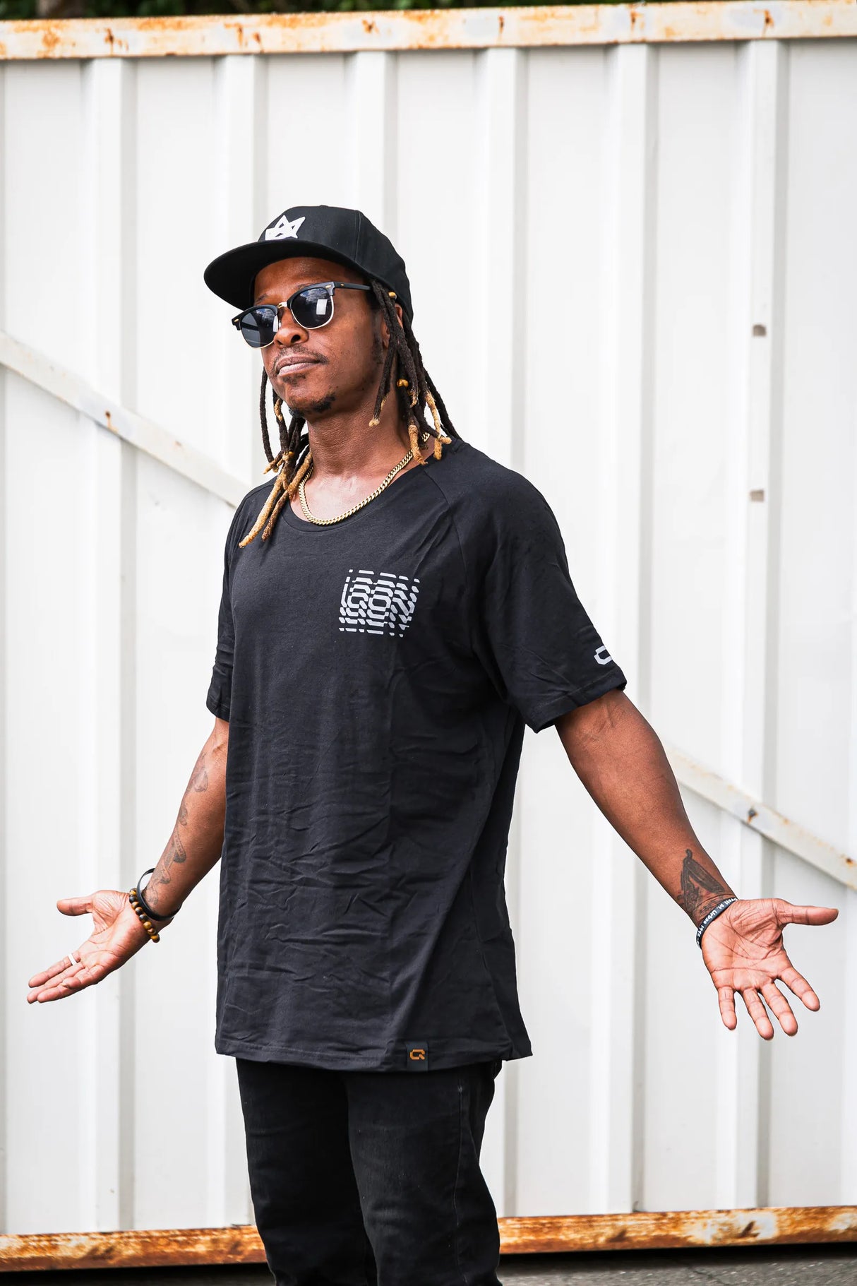 SKA50101 IQON Explore T-Shirt Q | Black | Unisex |  Clothing | Bekleidung  Inliner Sport Skates Sport Inliner Rollerblades Rollerblading Lörrach Freiburg Basel Inliner Skateschule und Skateshop Weil am Rhein SkaMiDan Deutschland Germany
