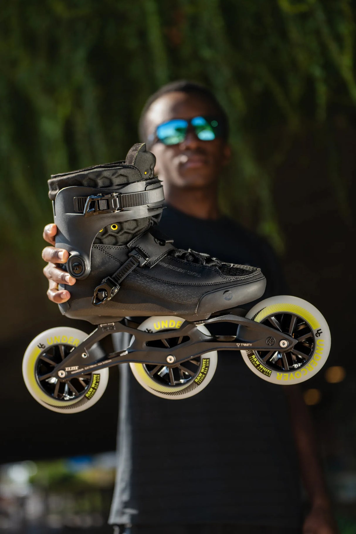 SKA510041 POWERSLIDE Swell Carbon 125 – Schwarz – 3D Adapt | Trinity Mounting | Fitness & Perfomance Inlineskates Premium Freeskates Trainng Skates Strecken Skates Trinity Skates Einsteiger Beginner Inlineskates Inliner Fitness Inliner City Skates Fitness Inliner Sport Skates Sport Inliner Rollerblades Rollerblading Lörrach Freiburg Basel Inliner Skateschule und Skateshop Weil am Rhein SkaMiDan Deutschland Germany