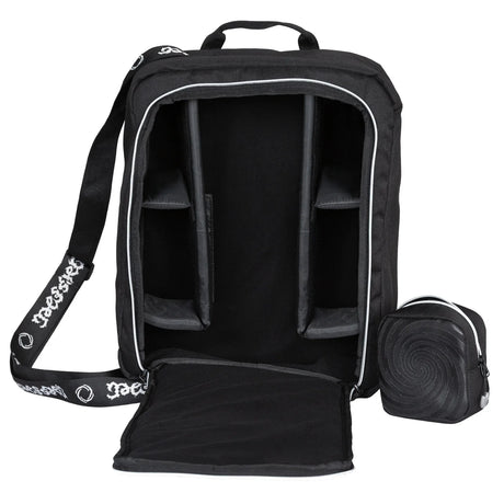 SKA61027 MESMER Crossover Pro Bag – Backpack – Schwarz | Skaterucksack mit Halterungen für Inlineskates + Co. | Zubehör für Inline Skating | Inline Skating Fitness Inline Skating Urban Inline Skating | Aggressive inline Skating | Lörrach Freiburg Basel Inliner Skateschule und Skateshop Weil am Rhein SkaMiDan Deutschland Germany
