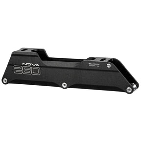 SKA904693/260 POWERSLIDE Nova Frame 3×110 | 260mm | Schwarz | 165mm Dual Point Mounting | Urban Inline Skating | Urban Inline Frame Urban Inline Rahmen Freestyle Rahmen Freestyle Frame Freestyle Schiene Inline Urban Skating Urban Rahmen Urban Frame Freeride Frame Freeride Rahmen Inline Skating Slalom Skating Slalom Schiene Best Freestyle Skate Slalom Skate Lörrach Freiburg Basel Inliner Skateschule und Skateshop Weil am Rhein SkaMiDan Deutschland Germany