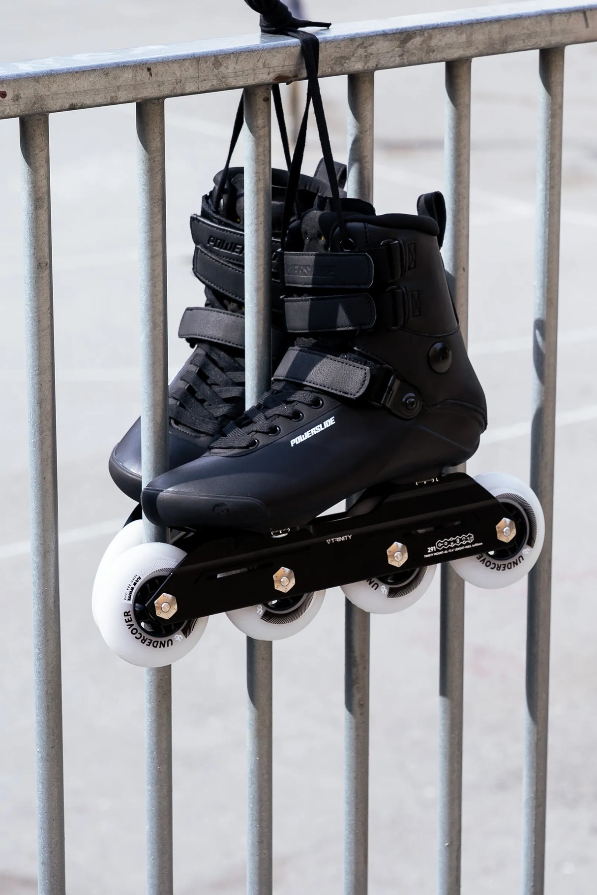 SKA908400 POWERSLIDE Kaze 90 Black | 3D Adapt | Rockerbarer Combat Frame | Trinity Mounting | Urban Inlineskates Freeskates inline trick skaten Urban Inlineskates Freestyle Inlineskates Free Skates Slalom Skates Freestyle Inlineskates Freestyle Rollerblades Slalom Blades Urban Inlineskates Freeskates Fitness Inlineskates Inlineskates Sport Inline Skates Rollerblades Urban Inline Skating Urban Inline Skating Freeskates Trainng Skates Strecken Skates Trinity Skates Einsteiger Beginner Inlineskates Inliner Fit