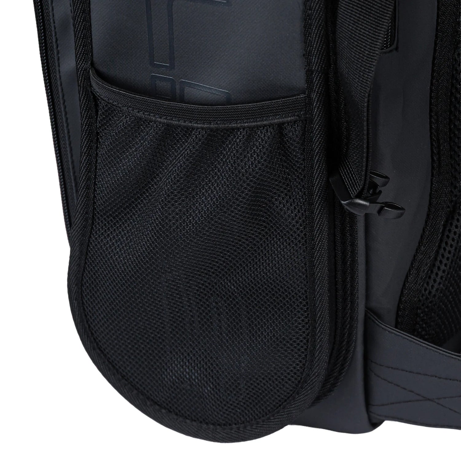 SKA910951 SWINGS Aurum Bag – Schwarz | Backpack | Skaterucksack mit Halterungen für 4× 90 mm bis 3× 125 mm Inlineskates tragetasche rucksack für rollerblades inliner skates blades inlineskates skamidan weil am rhein deutschland lörrach freiburg basel skamidan skateshop