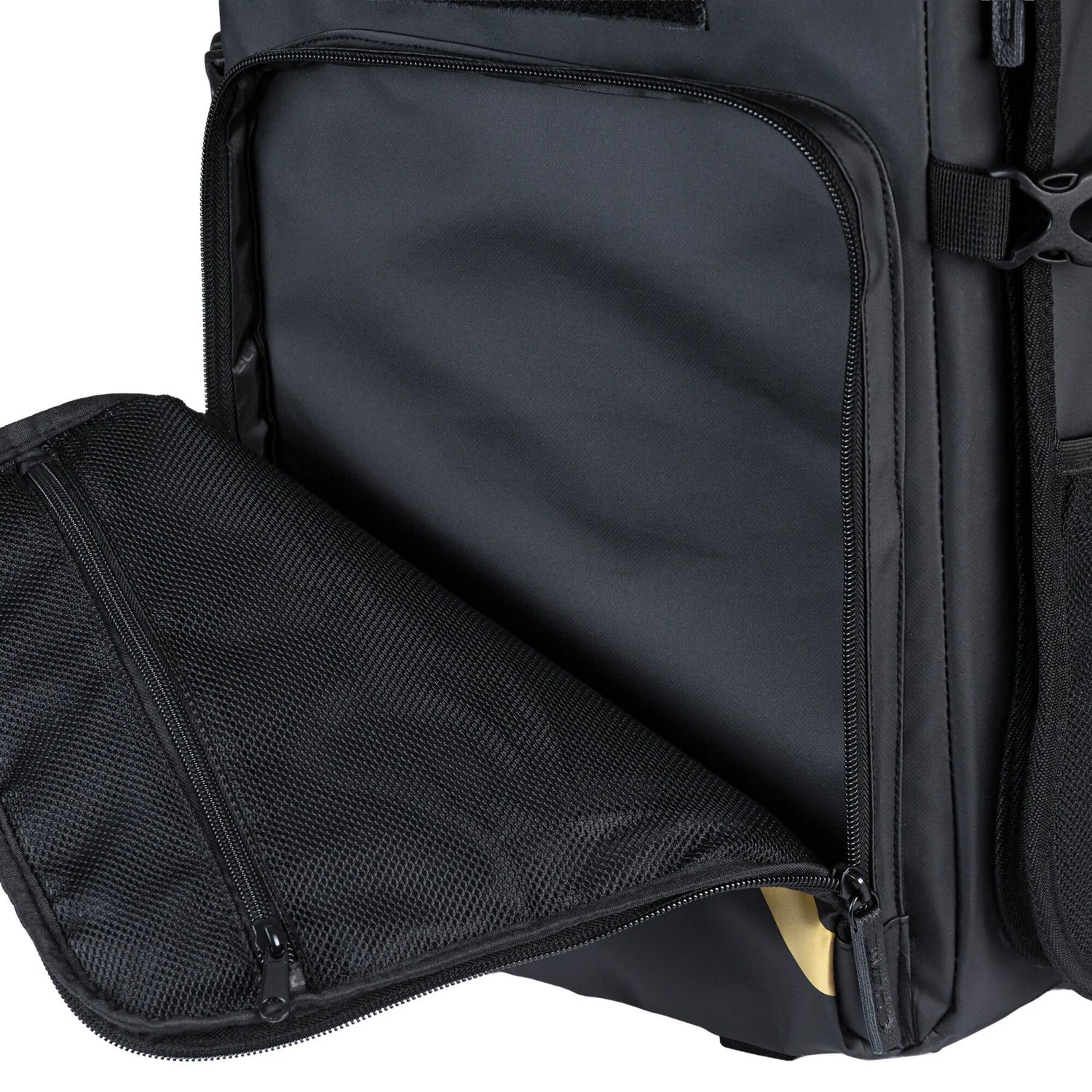 SKA910951 SWINGS Aurum Bag – Schwarz | Backpack | Skaterucksack mit Halterungen für 4× 90 mm bis 3× 125 mm Inlineskates tragetasche rucksack für rollerblades inliner skates blades inlineskates skamidan weil am rhein deutschland lörrach freiburg basel skamidan skateshop