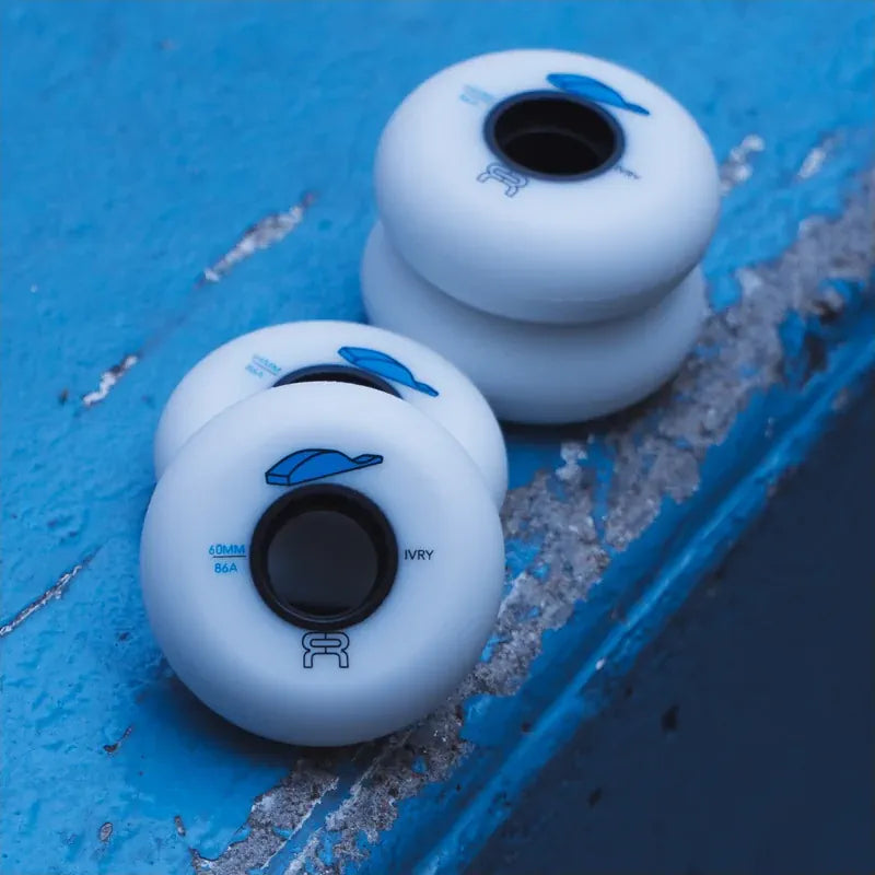 SKAFRWL-IVRY60-WH-BK/WhiteBlue/4-Pack FR SKATES Ivry Wheels 60mm 86A – White Blue | 4-Pack | Indoor Aggressive Inline Rollen| Inline Skating Rollen Inline Skating Wheels Rollerblading Wheels Inline Skating Rollerblading Inlineskaterollen Skating Wheels for Rollerblader  Rollen für Inlineskater Lörrach Freiburg Basel Inliner Richtige Größe right Size for Rollerblades Langhaltende Inlineskaterollen Longlasting Wheels for Rollerblading Skateschule und Skateshop Weil am Rhein SkaMiDan Deutschland Germany

