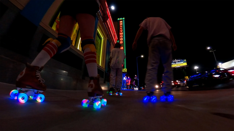 SKAMoxCosmo/PurpleHaze/4-Pack MOXI Cosmo Glow Wheels – 62mm x 32mm 80A | LED Rollen für Rollschuhe in verschiedenen Farben | Leuchtrollen | Dance & Lifestyle Roller Skating | Park Rollschuhe Park Quad Skates Chaya Plates Roller Skates Aggressive Quad Skates Park Rollschuhe Lifestyle Rollschuhe Lifestyle Roller Skates Skaterpark Stunt Rollschuhe Rollschuhe Roller Skates Roller Skates Lifestyle Roller Skates Rollschuhe Park Tanz Rollschuhe Barbie Park Quad Skates Roller Skates Lifestyle Rollschuhe Skatepark R