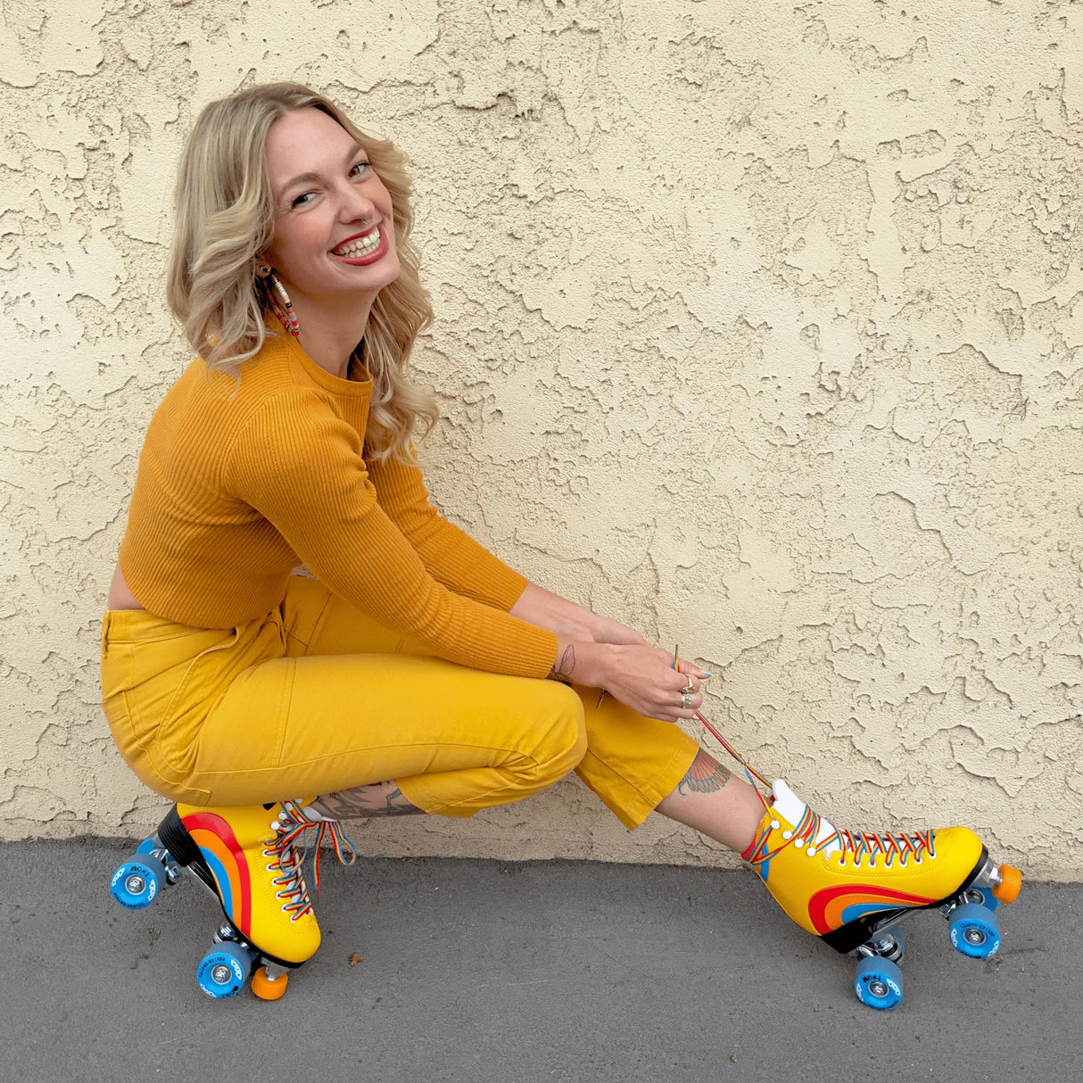 SKAMoxRainRider/Yellow MOXI Rainbow Rider Roller Skates – Yellow | Moxi Skates | Lifestyle, Jam & Dance Rollschuhe Quad Skates Park Rollschuhe Lifestyle Rollschuhe Lifestyle Roller Skates Skaterpark Stunt Rollschuhe Rollschuhe Roller Skates Roller Skates Lifestyle Roller Skates Rollschuhe Park Tanz Rollschuhe Barbie Park Quad Skates Roller Skates Lifestyle Rollschuhe Skatepark Rollschuhe Chaya Quad Skates Aggressive Quad Skates Rollschuhe Stunt Rollschuhe Rollkunstlauf Rollschuhe Rollerskates Schwarze Rolls