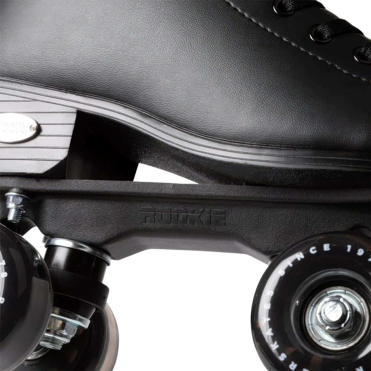 SKARKE-SKA-29 ROOKIE Classic 78 Rollerskates – Schwarz | Schwarze Rookie Skates | Lifestyle Rollschuhe Quad Skates Jam Rollschuhe Lifestyle Rollschuhe Roller Skates Skaterpark Stunt Rollschuhe Roller Skates Roller Skates Park Tanz Rollschuhe Barbie Park Quad Skates Roller Skates Lifestyle Rollschuhe Skatepark Rollschuhe Chaya Quad Skates Aggressive Quad Skates Rollschuhe Stunt Rollschuhe Rollkunstlauf Rollschuhe Rollerskates Schwarze Rollschuhe Lifestyle Rollschuhe Roller Skating Quad Skating Skateschule un