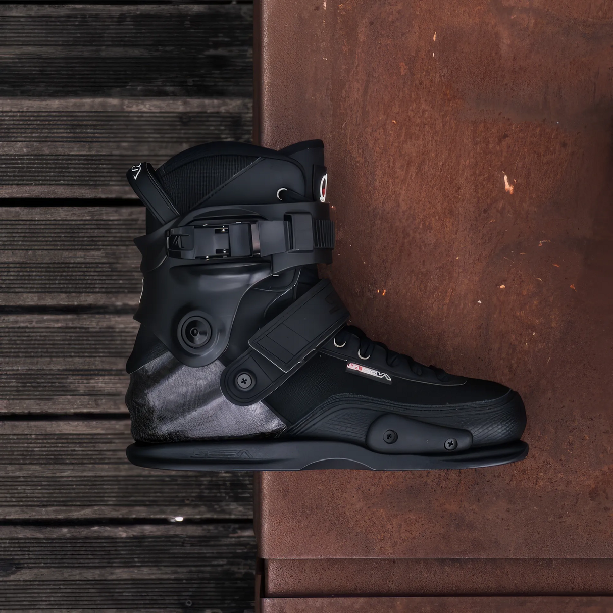 SKASSK-BCJ-BK SEBA CJ Carbon Boots only – Schwarz | Boots only | UFS Mounting | Aggressive Inlineskates Rollerblades aggressiv Aggressive Skates Stunt Skates Rollerblading Aggressive Inline Best Aggressive Skates Urban Inline Skates Free Skates Top Stunt Skates Inliner Lörrach Freiburg Basel Inliner Skateshop SkaMiDan Weil am Rhein Deutschland Germany