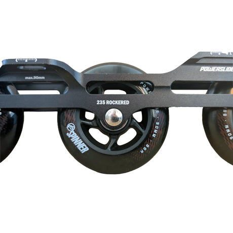 SKAWÜH9003 POWERSLIDE Trinity Nexus Rocker Frame + Spinner Wheels 3x90mm 88A | 235mm | Black | Freestyle Inline Skating | Urban Inline Skating | Urban Inline Skating Frames Rahmen für inline Skates Frames for inline Skating Urban Inline Skating Frames Inliner Rahmen für das urbane Gelände Lörrach Freiburg Basel Inliner Skateschule und Skateshop Weil am Rhein SkaMiDan Deutschland Germany
